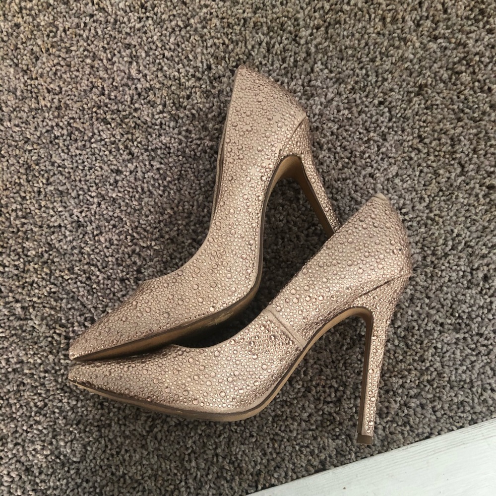 Gorgeous Gold Diba Heels